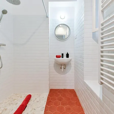 Flora - Hypercentral Trip Cozy - By Tgb * Ajaccio (Corsica)